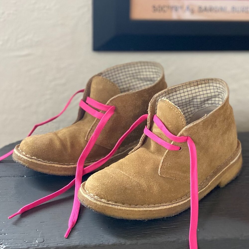 Clarks chukka boots, suede size 5.5